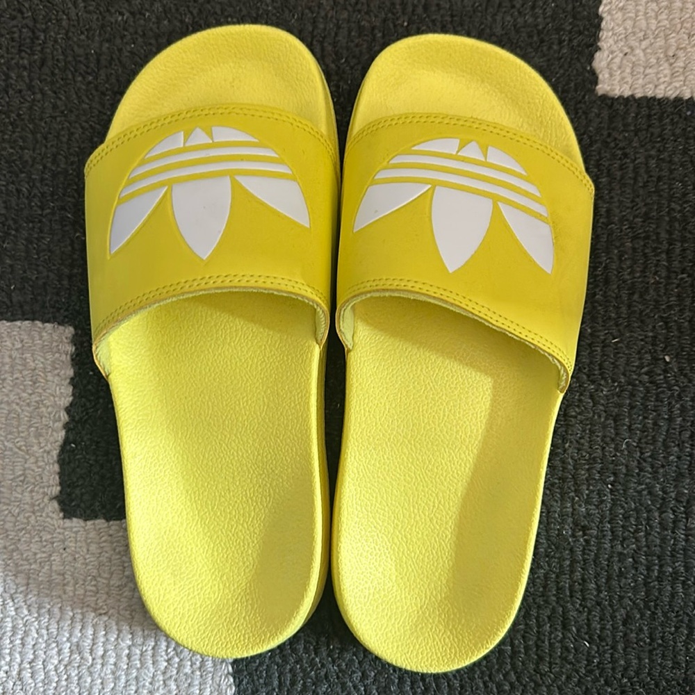 Hot neon yellow Adidas slides size us 8